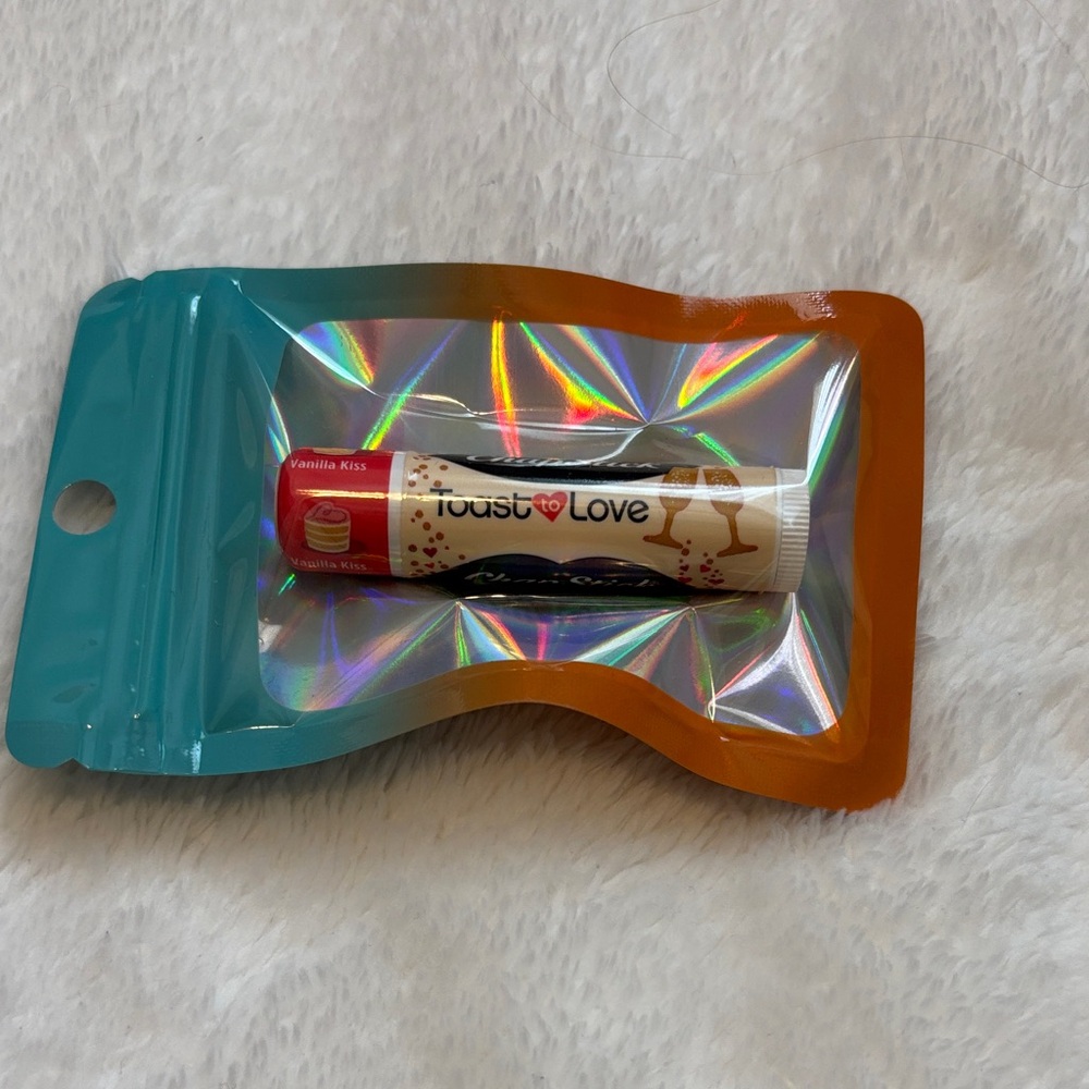Toast Love Vanilla Kiss Lip Balm - Red